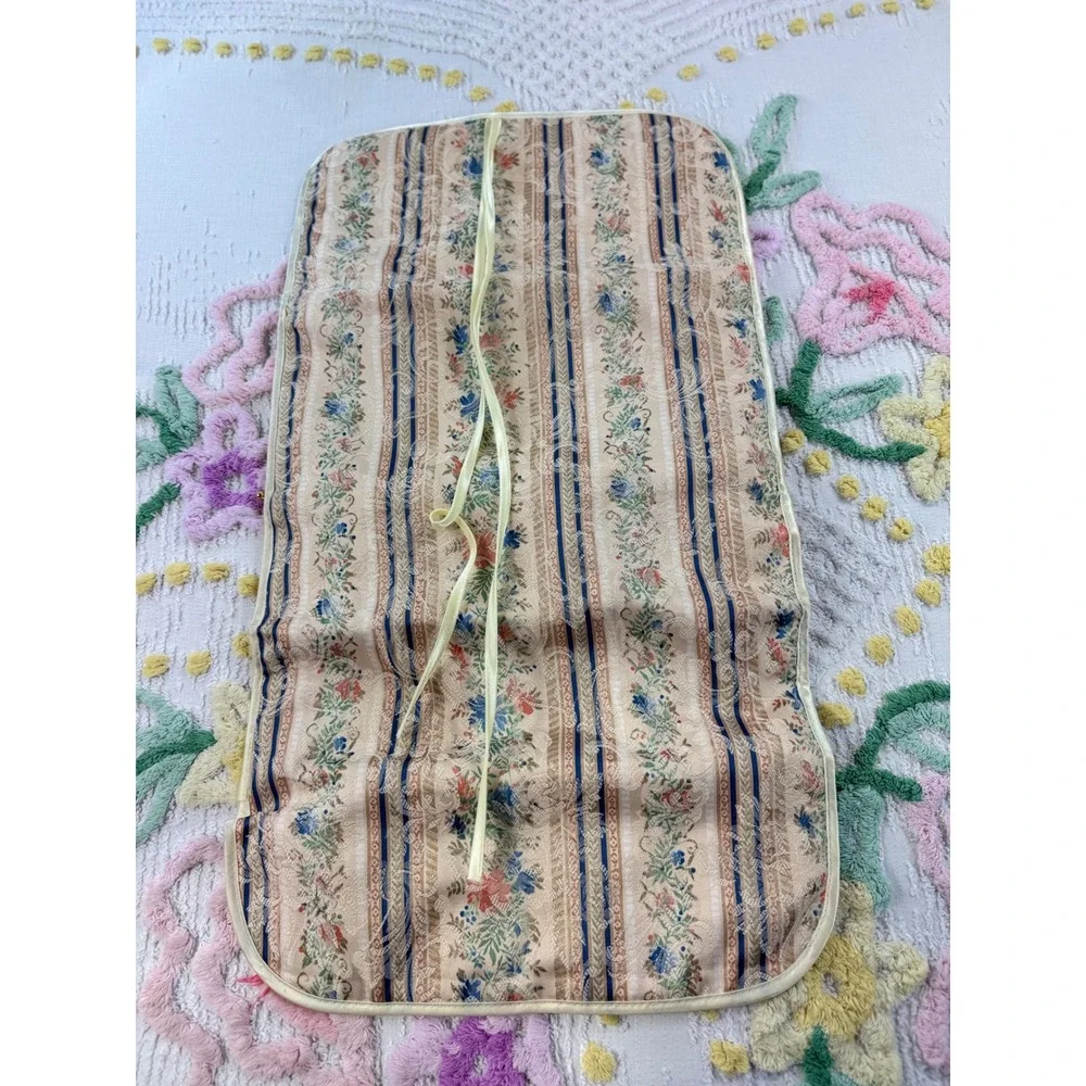 Vintage Floral Tapestry Roll Up Travel Jewelry Cosmetic Organizer Case Cream